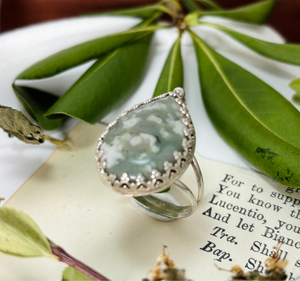 “JADE DROP” ~Auspicious Jade Droplet Split Shank Ring