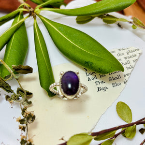 ”VIOLET DOTS”~ Amethyst Framed with Dots Ring