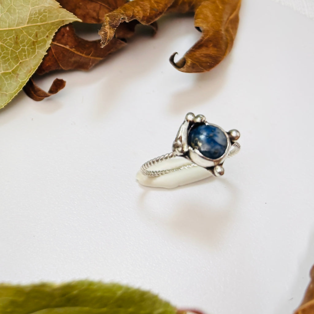 “SODALITE SIMPLICITY”~ Side Leaf Adorned sodlaite Ring with Delicate Twist Band