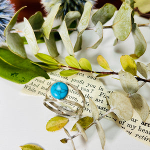 “BLUE BEAUTY”~Dyed Stone Hammered Split Shank Ring