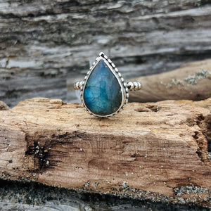 “RAIN DROP DOTS”~Labradorite Sterling Silver Cocktail Ring