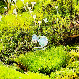 “SEA MEETS FOREST” ~Split Shank Sterling Silver Ring with Shell 🐚