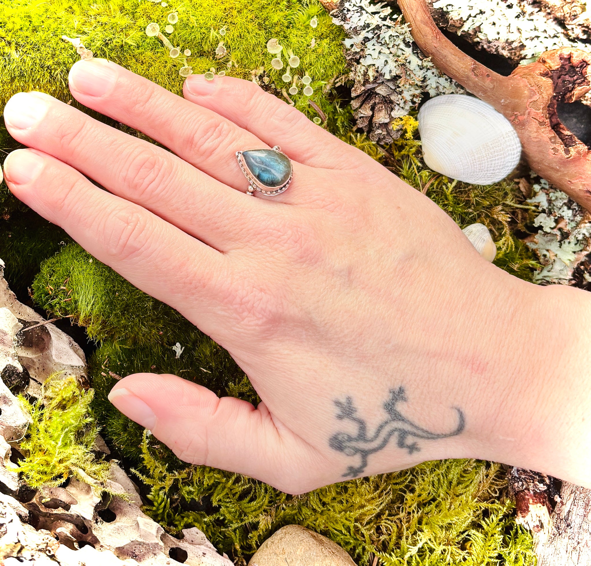 “RAIN DROP DOTS”~Labradorite Sterling Silver Cocktail Ring